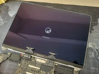 MacBook Pro în service la BrontoByte București — diagnosticare
